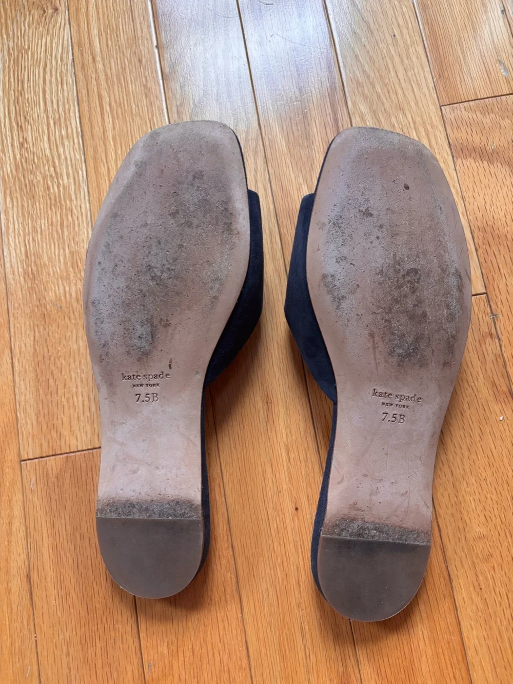 [SOLD] Kate Spade Navy Pom Slide Sandals - Women's Slip-On Mules